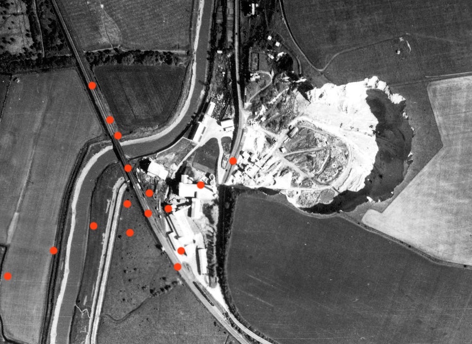 z4 An indication of the spread of bombs from the impact points described in the report