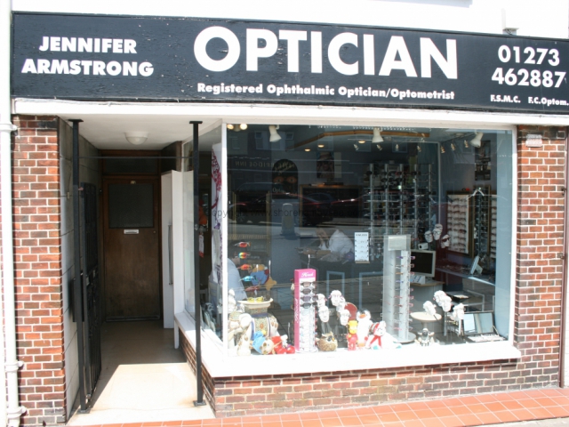 -86 Jennifer Armstrong Optician